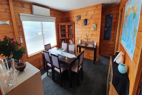 Photo of property in 39a Pohutukawa Avenue, Shelly Park, Auckland, 2014