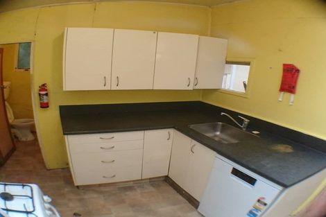 Photo of property in 587 Castle Street, North Dunedin, Dunedin, 9016