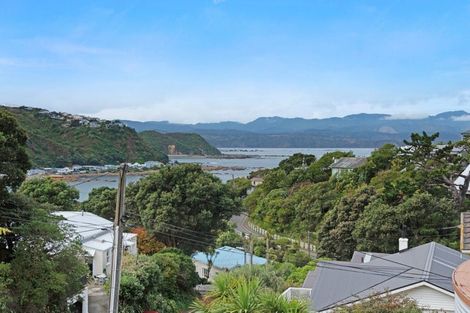 Photo of property in 13 Valley Street, Island Bay, Wellington, 6023