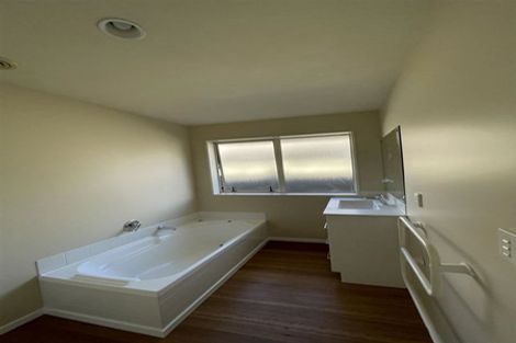 Photo of property in 4 Coppinger Terrace, Aidanfield, Christchurch, 8025