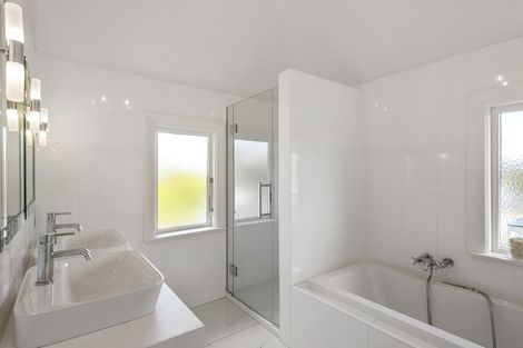 Photo of property in 39 Glandovey Road, Fendalton, Christchurch, 8052