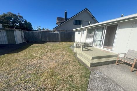 Photo of property in 5 Sanders Avenue, Westown, New Plymouth, 4310
