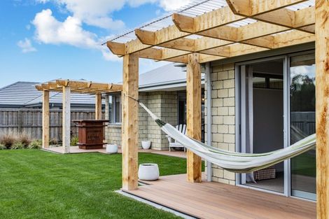 Photo of property in 6 Hunter Lane, Amberley, 7410