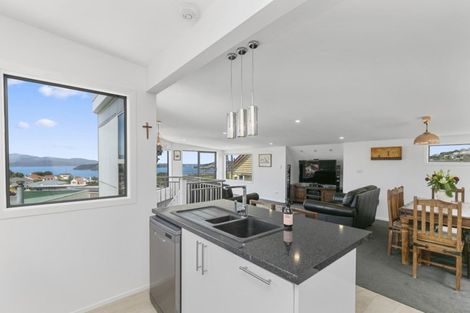 Photo of property in 42 Mandalay Terrace, Khandallah, Wellington, 6035