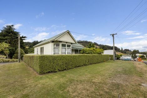 Photo of property in 20 Mill Street, Sawyers Bay, Port Chalmers, 9023