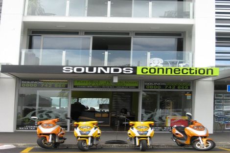 Photo of property in 12-20 London Quay, Picton, 7220