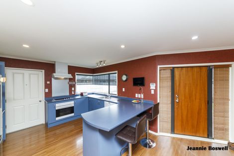 Photo of property in 3 Walnut Grove, Kelvin Grove, Palmerston North, 4414