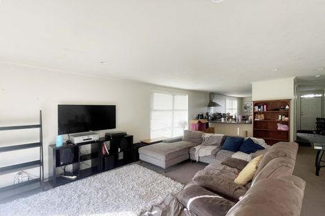 Photo of property in 25 Figaro Crescent, Takanini, 2112