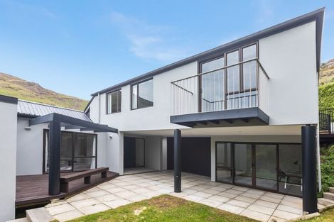 Photo of property in 14 Heathvale Place, Heathcote Valley, Christchurch, 8022