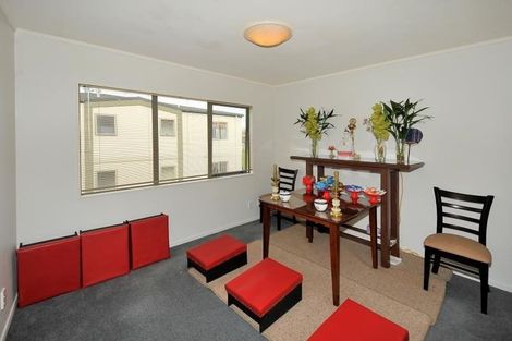 Photo of property in The Haven, 23/120 Beach Haven Road, Beach Haven, Auckland, 0626