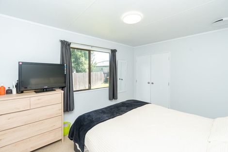 Photo of property in 22a Odlin Crescent, Nawton, Hamilton, 3200