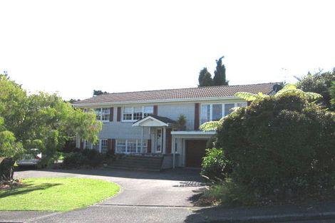 Photo of property in 82 Woodlands Crescent, Browns Bay, Auckland, 0630