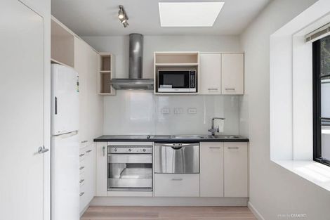 Photo of property in Westhaven Apartments, 24/127 Molesworth Street, Thorndon, Wellington, 6011