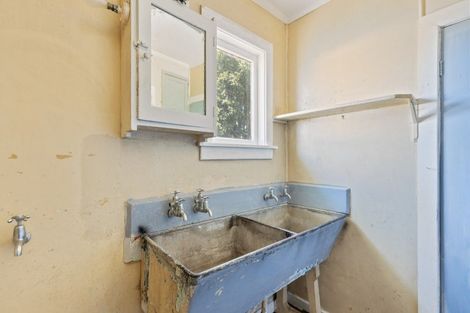 Photo of property in 359 Saint Aubyn Street, Moturoa, New Plymouth, 4310