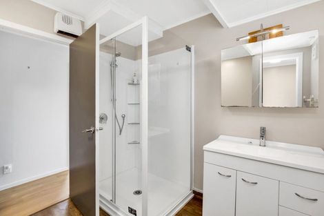 Photo of property in 51a Toru Road, Paraparaumu Beach, Paraparaumu, 5032