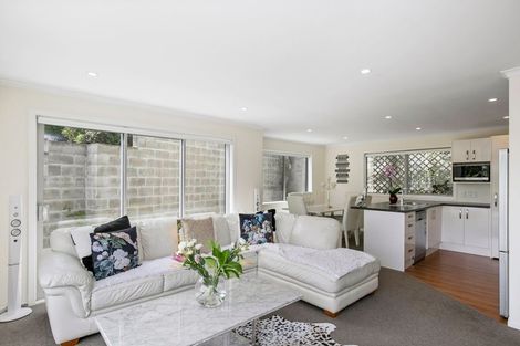 Photo of property in 21 Sidlaw Street, Strathmore Park, Wellington, 6022