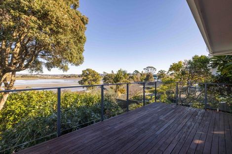 Photo of property in 16 Sunny Bay Road, Matua, Tauranga, 3110