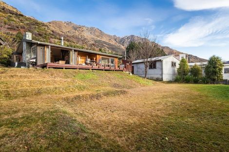 Photo of property in 38 Mcchesney Road, Arthurs Point, Queenstown, 9371
