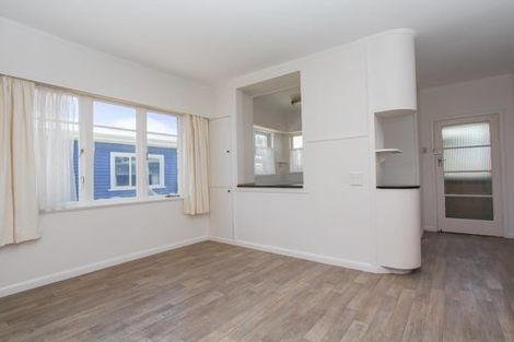 Photo of property in 18 Oxford Street, Fairfield, Hamilton, 3214