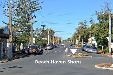 Photo of property in The Haven, 12/120 Beach Haven Road, Beach Haven, Auckland, 0626