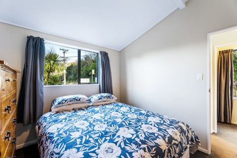 Photo of property in 264a Grounsell Crescent, Belmont, Lower Hutt, 5010