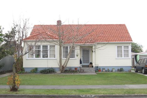 Photo of property in 26 Russell Road, Marewa, Napier, 4110