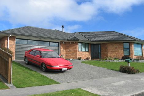 Photo of property in 8 Woodgate Court, Fitzherbert, Palmerston North, 4410