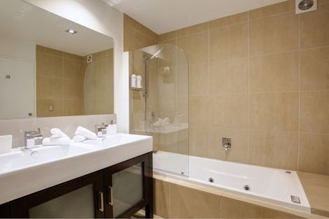 Photo of property in 1/11 Gum Lane, Queenstown, 9300