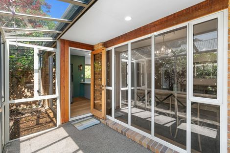 Photo of property in 31 Glenharrow Avenue, Avonhead, Christchurch, 8042