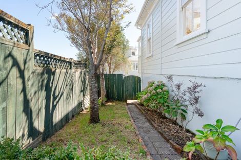 Photo of property in 8 Port Street, Mount Victoria, Wellington, 6011