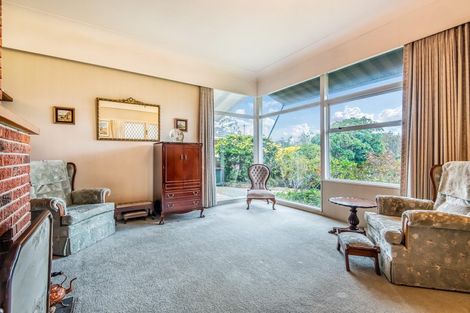 Photo of property in 9 Catalina Crescent, Forrest Hill, Auckland, 0620