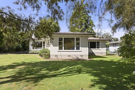 Photo of property in 36 Ongo Road, Hunterville, 4730