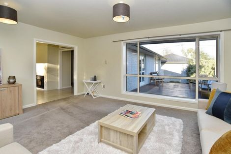 Photo of property in 8 Waitikiri Drive, Parklands, Christchurch, 8083