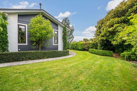 Photo of property in 77 Joseph Banks Drive, Whitby, Porirua, 5024