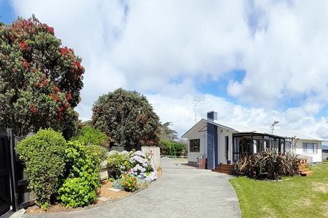Photo of property in 22a The Avenue, Otaki Beach, Otaki, 5512