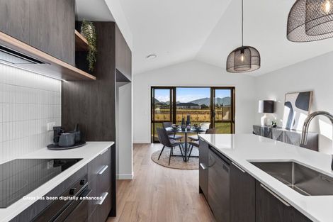 Photo of property in 11 Packer Road, Wanaka, 9382