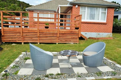 Photo of property in 113 Stokes Valley Road, Stokes Valley, Lower Hutt, 5019