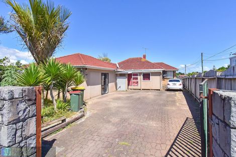Photo of property in 1/35 Great South Road, Manurewa, Auckland, 2102