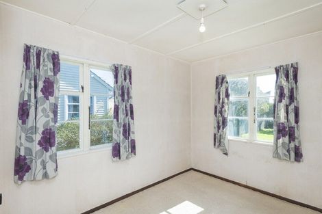 Photo of property in 8 De Lautour Road, Kaiti, Gisborne, 4010