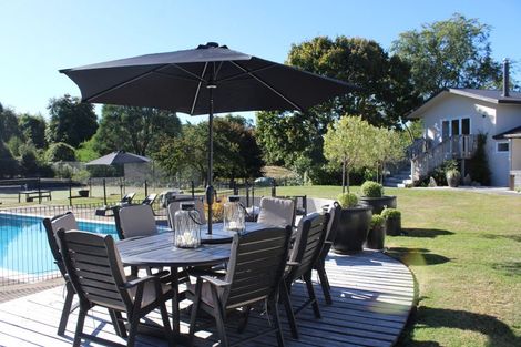 Photo of property in 142 Gillespie Place, Acacia Bay, Taupo, 3385