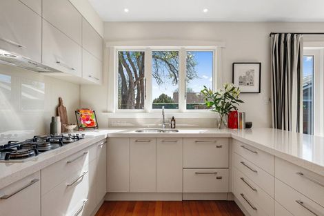 Photo of property in 159 Weston Road, St Albans, Christchurch, 8052