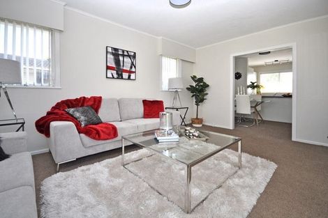 Photo of property in 22 Ronald Place, Manurewa, Auckland, 2102