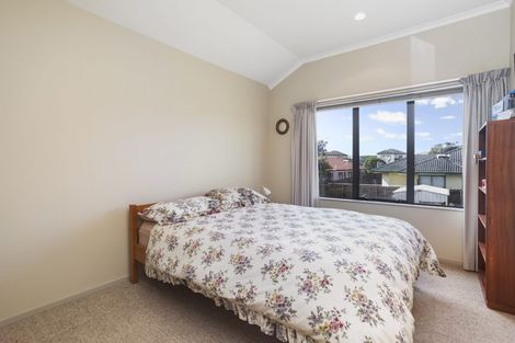 Photo of property in 18 Secoia Crescent, Mangere, Auckland, 2022