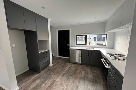 Photo of property in 4 Don Money Street, Wallaceville, Upper Hutt, 5018