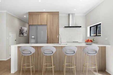 Photo of property in 2/3 Parapara Place, Albany, Auckland, 0632