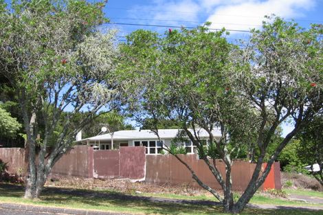 Photo of property in 20 Inglis Street, Birkenhead, Auckland, 0626