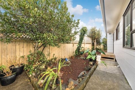 Photo of property in 1/25 Clearview Heights, Ranui, Auckland, 0612