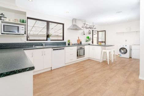 Photo of property in 184 Orangi Kaupapa Road, Northland, Wellington, 6012