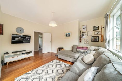 Photo of property in 15 Tyndall Street, Waiwhetu, Lower Hutt, 5010