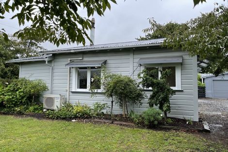 Photo of property in 8a Shanly Street, Waipawa, 4210